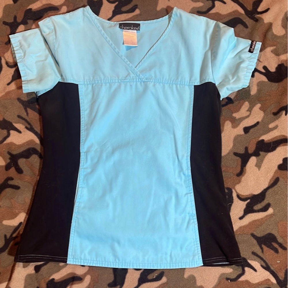 Scrub top